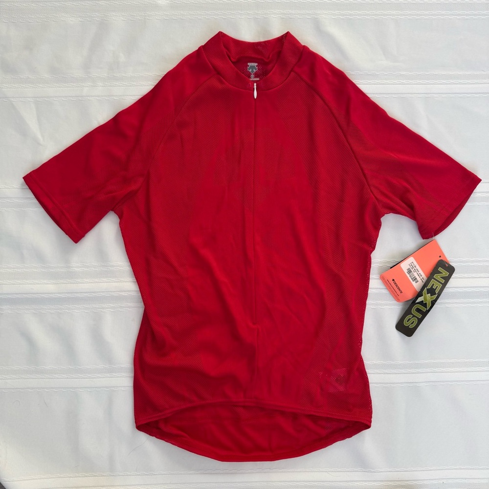 Descente Vibrant Red Cycling Top. VINTAGE